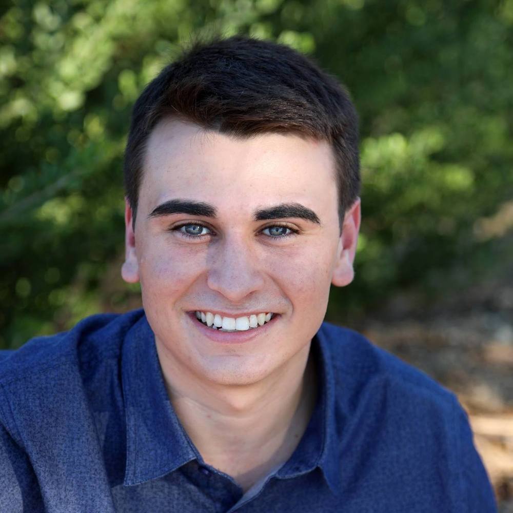 Meet your Posher, Ethan